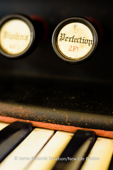 Nothing more magical than finding a "Perfection" pull on a Williams Pipe Tone Organ and capturing with the Lensbaby Velvet 56.